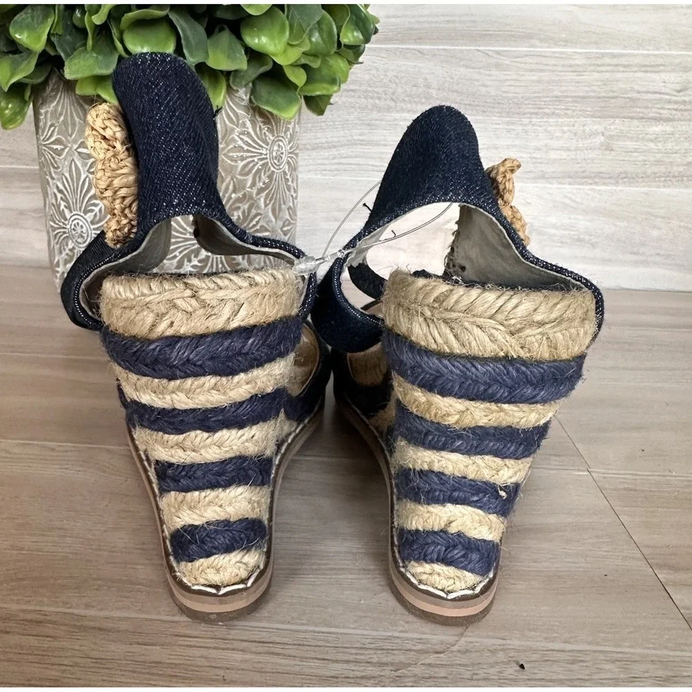 Newport News Espadrille Wedge Heels Crochet Flower Flirty Striped /New With Flaw